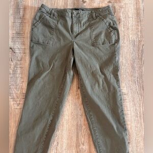 1822 Denim Women's Size 14 Olive Green Utility Chino Pants Stretch Tapered Leg